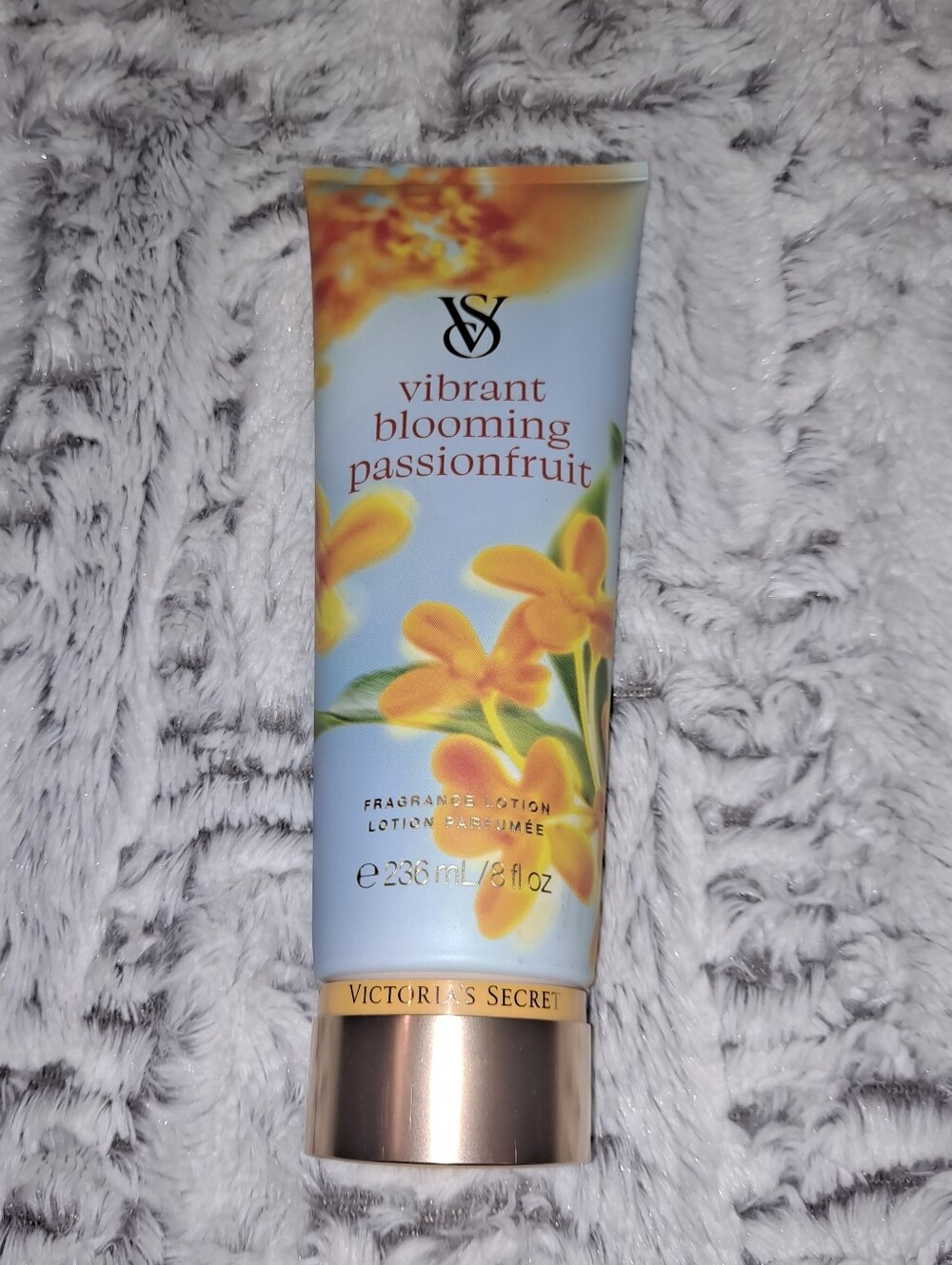Victoria's Secret Vibrant Blooming Passionfruit Lotion New